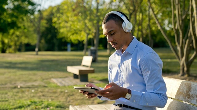 Seorang orang Kristen dari Kenya menemukan jalan keluar dari dosa (I)