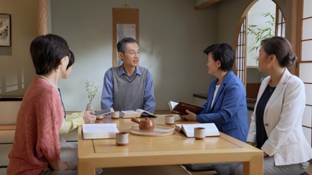 Dapatkah kita menyambut Tuhan Yesus dengan hanya menunggu wahyu Tuhan tetapi tidak berusaha mendengar suara Tuhan?